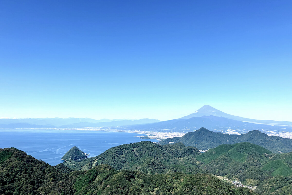 富士山と駿河湾を望む景色