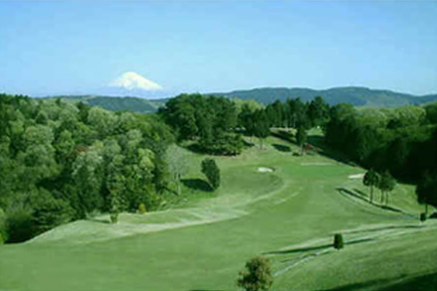 ゴルフコースと富士山