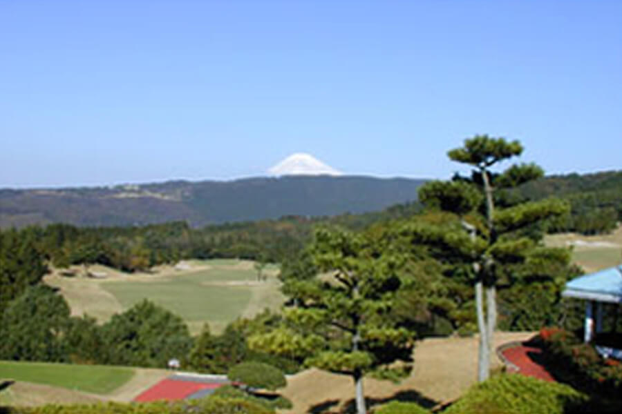 ゴルフコースと富士山